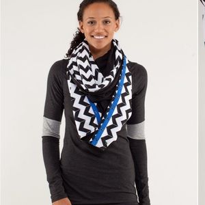 Lululemon Vinyasa Scarf *Luon Light in chevron